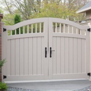 Composite Gates: Weather-Resistant & Low-Maintenance Entry Solutions